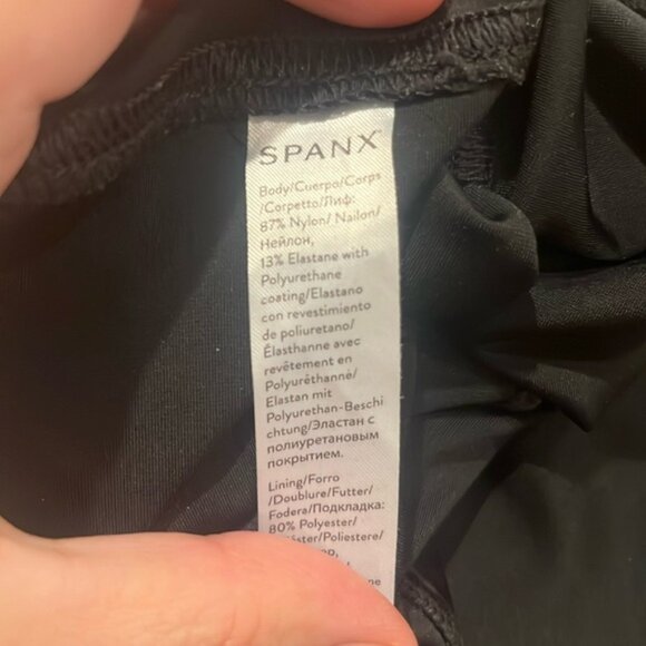 Spanx women’s faux leather black / gray camouflage leggings size large. - Picture 8 of 9